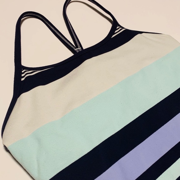 Lululemon Tank Size 2 - Picture 3 of 6